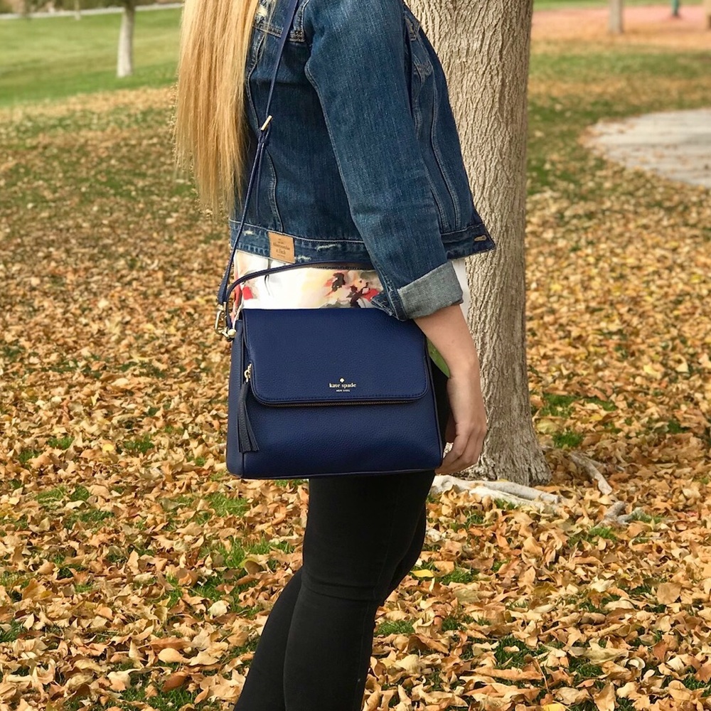 SOLD Kate Spade Purse 💕 - Picture 2 of 8